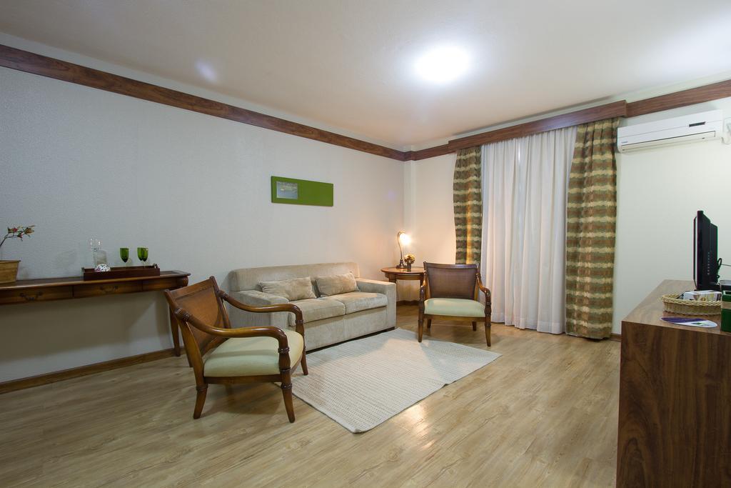 Hotel Le Canard ラジェス エクステリア 写真