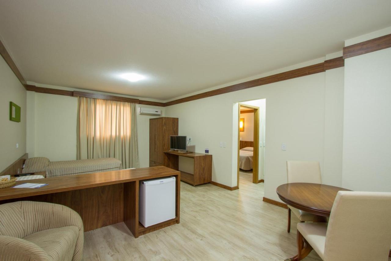 Hotel Le Canard ラジェス エクステリア 写真