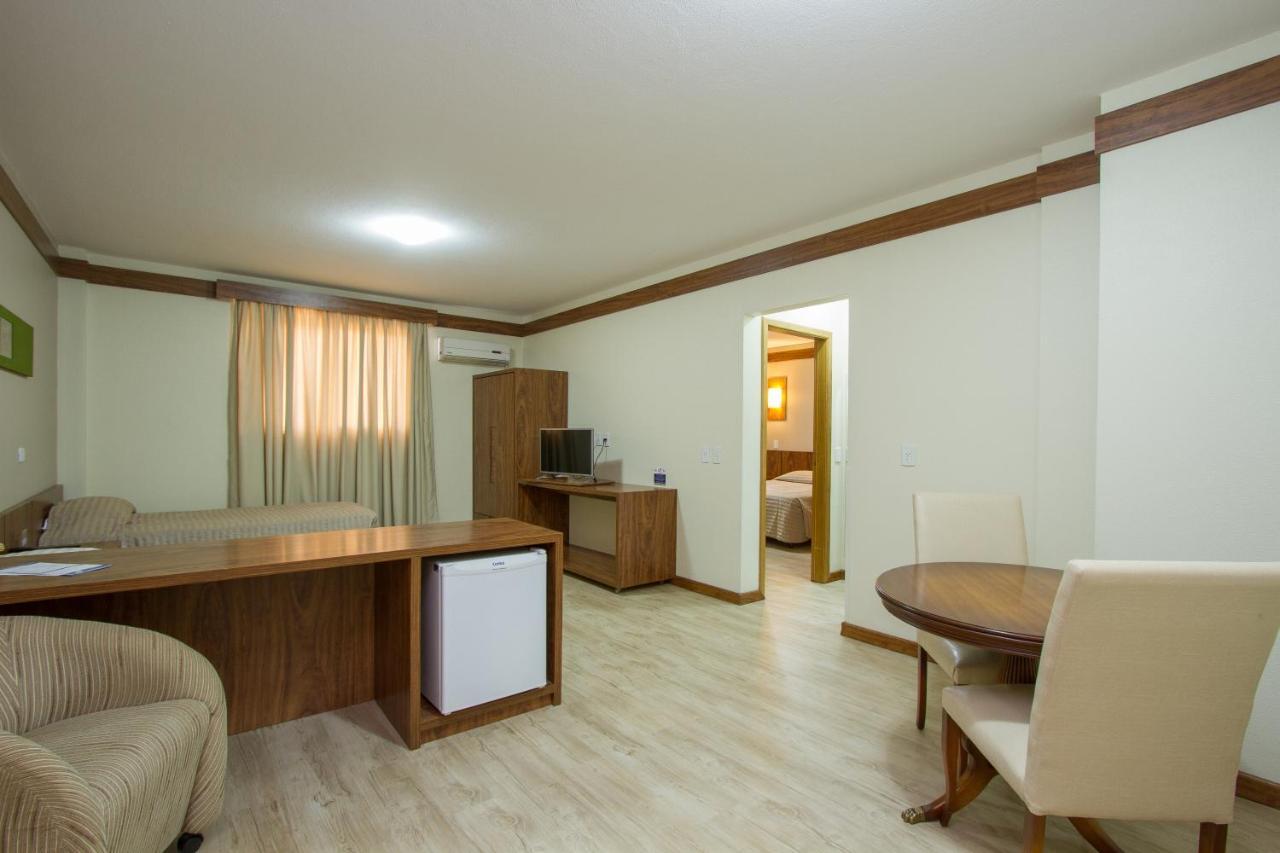 Hotel Le Canard ラジェス エクステリア 写真